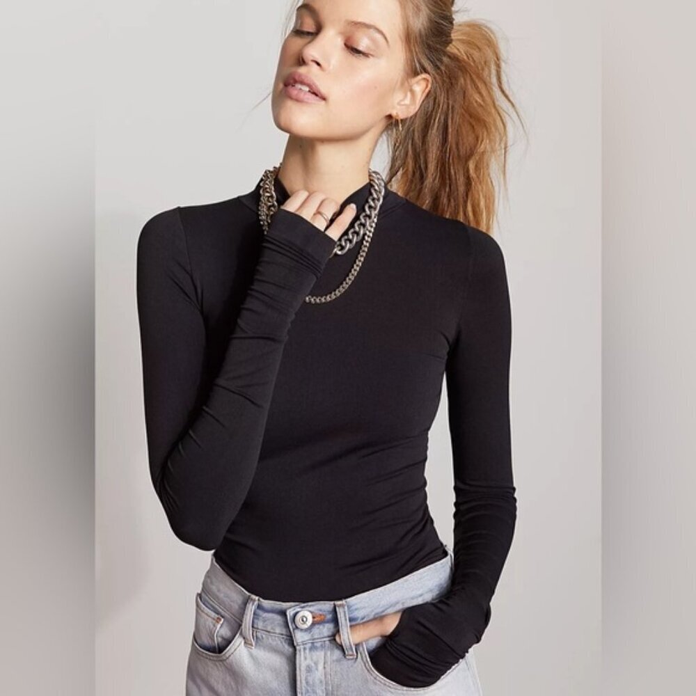 Intimately Free People Rocky Seamless Fitted Turtleneck Black, size XS/S